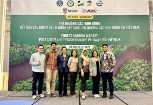 Cafe cùng VASEA - Interview with Prof. Thuy Pham - a world leading expert in climate policy and sustainable finance GS Thuy Pham tai 1 Hoi thao ve Thi truong Carbon