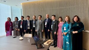 VASEA Meets with Minister of Education and Training Hoang Minh Son to Discuss Educational Cooperation and Engagement of Vietnamese Scholars and Experts in Australia BT Son 1